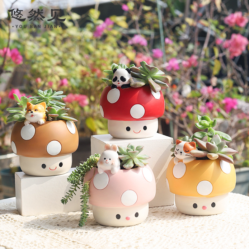 漫画風のかわいいキノコ型多肉植物鉢、卓上ペン立て収納チューブ - Bonsai Garden Youtube のレビューと価格